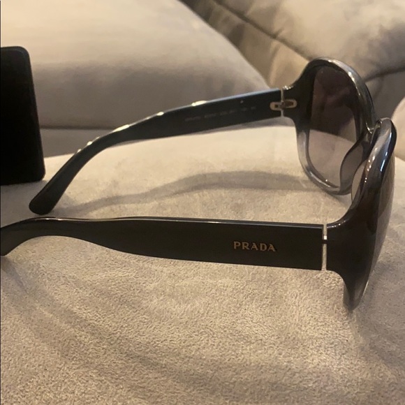 prada sunglasses - Picture 2 of 3